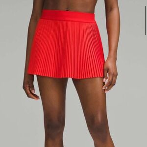 Lululemon Athletica Red pleated skirt
